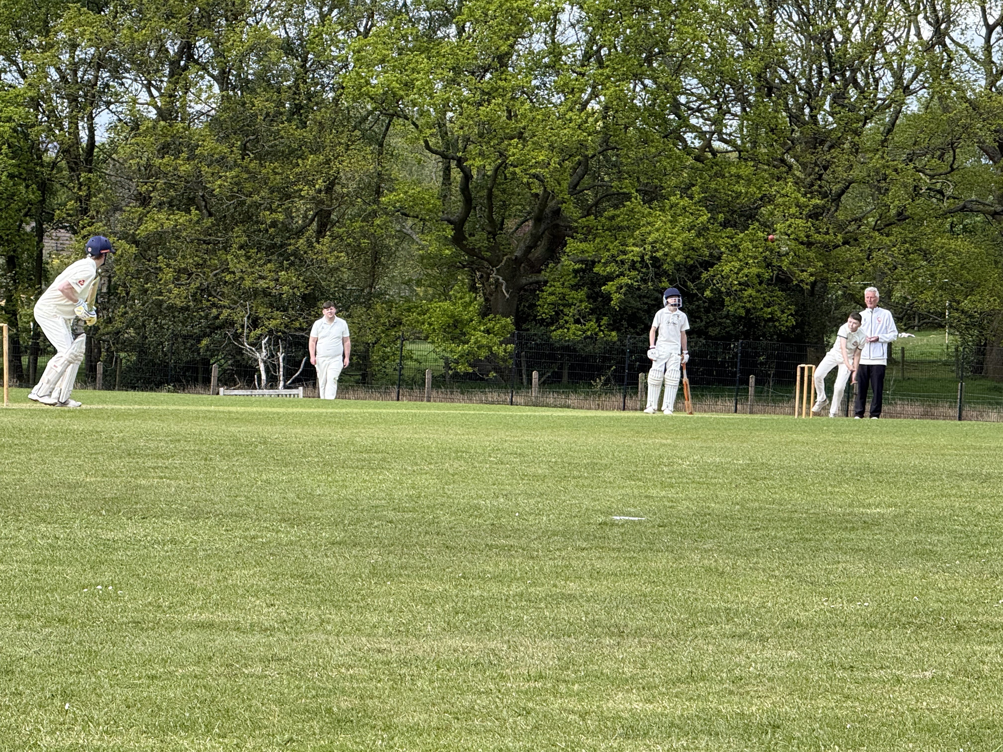Watson and Grue Steer 3rds to Gritty Victory over Broadbottom
